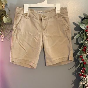 khaki shorts
